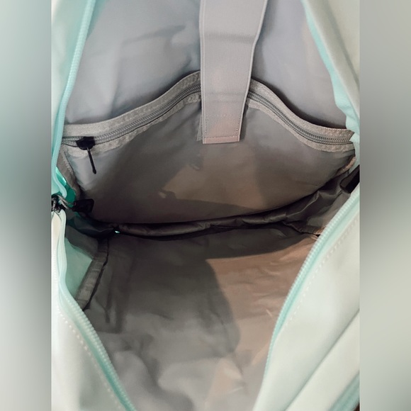 Backpack - Picture 8 of 11